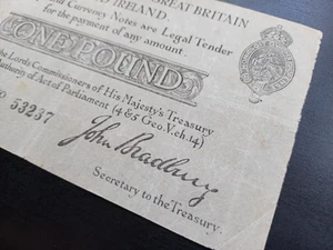 GREAT BRITAIN TREASURY BANKNOTES X 2. 1914 BRADBURY £1 / WARREN FISHER 1922 10s - Picture 1 of 7