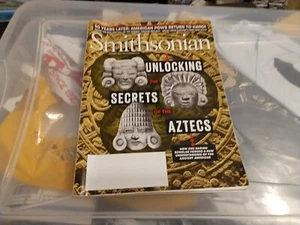 Smithsonian Magazine November 2023 Unlocking the Secrets of the Aztecs - Picture 1 of 4
