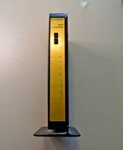 Netgear N900 4-Port Wireless Router (CG4500BD) - Picture 1 of 6