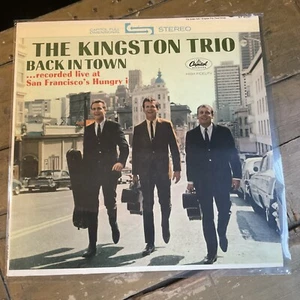 The Kingston Trio Back In Town/ Live CAPITOL STEREO ORG NM INNER /EX+/ EX+ Outer - Picture 1 of 5