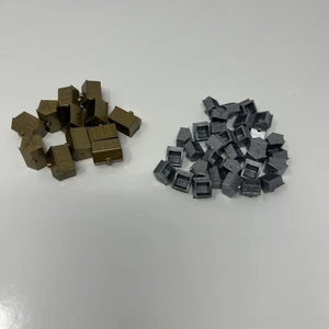 Monopoly Championship Edition - Konvolut 12 Goldhotels und 33 Silberhäuser - Bild 1 von 3