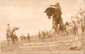CHET McCARTAY EN EL SUR DE DAKOTA @ CHEYENNE FRONTIER DAYS - ANTIGUA FOTO POSTAL REAL - Imagen 1 de 2