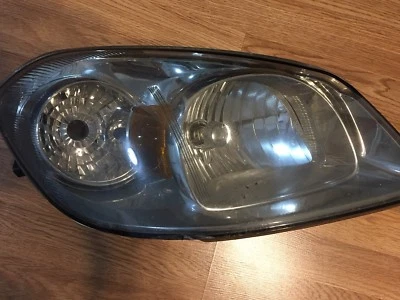 2005-2010 CHEVY COBALT RIGHT SIDE HEADLIGHT OEM (20825580) - Image 1 of 4