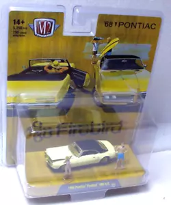 M2 Machines Gold Chase Diorama 1968 Pontiac Firebird 400 H.O. 1:64 Diecast - Picture 1 of 3