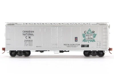 Refrigerador de acero con puerta bisagra HO Accurail Canadian National 40 ft #209830 + Kadee Foto 1 de 4