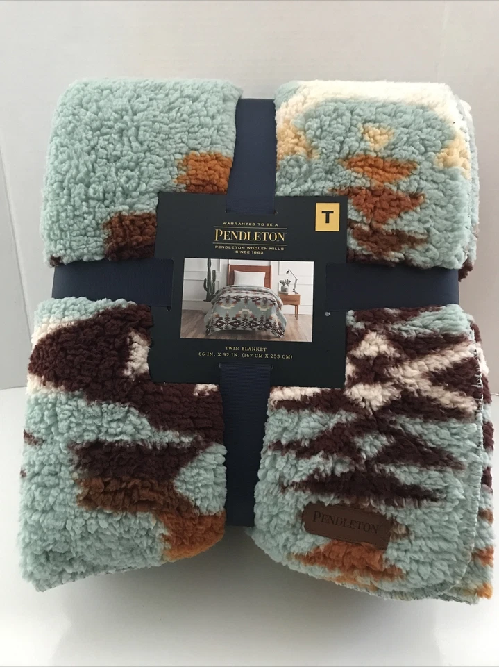 Pendleton Woolen Mills Since 1863 Twin SherpaBlanket 66X92 100% Polyester NWT - Image 1 of 4