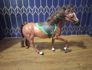 1988 GC Marchon Pferd braun-weiß mit Sattel, Decke und Zaumzeug. - Bild 1 von 7