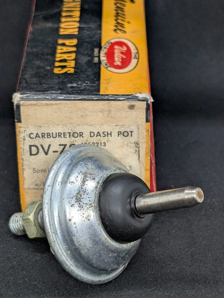 Carburador de 6 cilindros NORS 1962 1963 BUICK SPECIAL DASHPOT 1352213 Foto 1 de 4