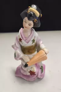 Dekorative Keramik Geisha Puppe - traditionelle asiatische Figur für Wohndeko - Bild 1 von 3