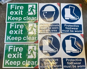 7 X FIRE EXIT KEEP CLEAR CASCOS DE SEGURIDAD CALZADO DE PROTECCIÓN SEÑALES AUTOADHESIVAS - Imagen 1 de 5
