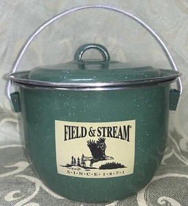 Field & Stream Green Enamel Pot with Lid DesignPac - Picture 1 of 9
