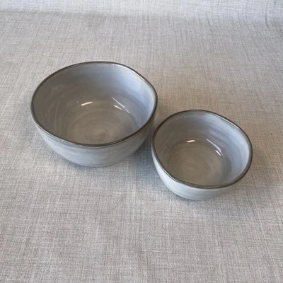 Набор из 2 серых керамических чаш Hearth And Hand Magnolia 4,5 дюйма и 5,75 дюйма - Изображение 1 из 4