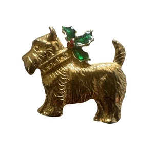 Vtg Scotty Dog with Holly Leaf Collar Gold Tone Rhinestone Brooch Pin - Picture 1 of 4