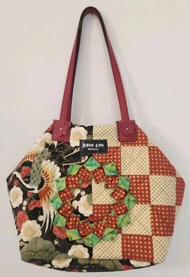 Bolso Cubo Rami Kim Original Adornado en 3D Acolchado Correa de Cuero con Cremallera  Foto 1 de 4