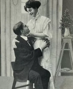 c1910s Romantisches Paar RPPC Postkarte unverpostet aber Bleistiftschrift Deutschland Liebe - Bild 1 von 3