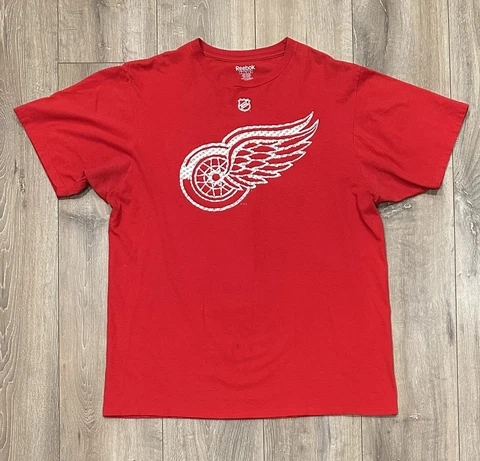 REEBOK Detroit Red Wings Henrik Zetterberg #40 T-Shirt Men’s Large Red NHL Cover