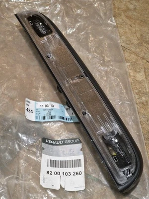 GENUINE NEW RENAULT KANGOO LICENSE NUMBER PLATE LAMP LIGHT 8200103260 - Image 1 of 3