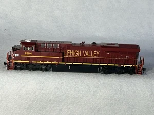 Elegant  Intermountain LV RR Heritage ES-44AC Locomotive HO Sound/DCC - Picture 1 of 17