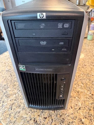 Estación de trabajo HP xw9400 - Dual Quad Core AMD Opteron 2389 2,9 GHz 8 GB 1 TB Windows10 Foto 1 de 4