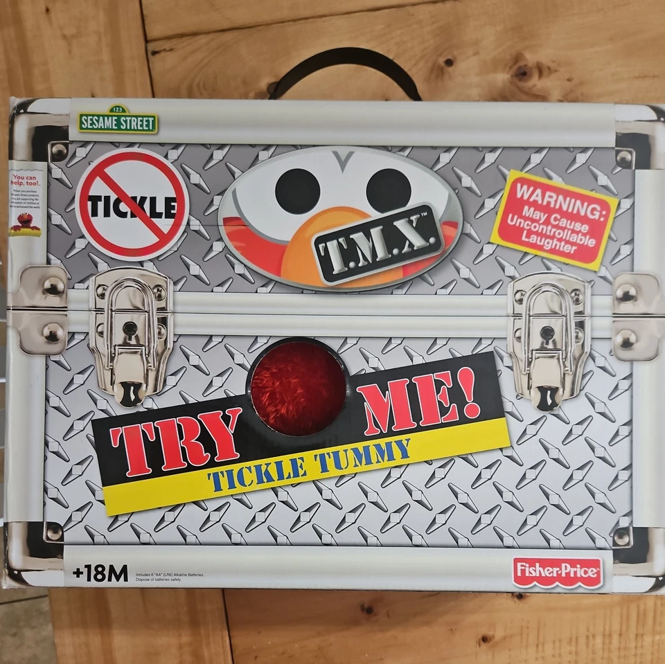 Muñeca Tickle Me Elmo X-treme 2006 Fisher Price caja abierta Foto 1 de 4