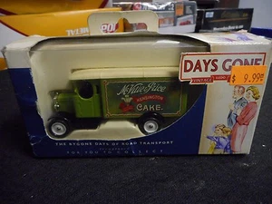 Lledo - McVitie's Morris Van - Picture 1 of 1