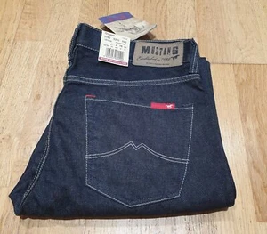 Jeans uomo Mustang Oregon regular fit vita alta prezzo consigliato: 109 € - Foto 1 di 4