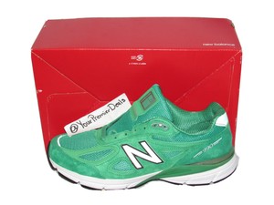 990v4 green