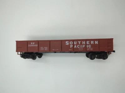 HO Scale ROCO, Southern Pacific SP #328000 Brown 40' Gondola With Load - Image 1 of 4