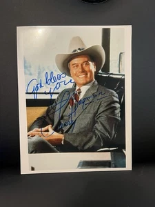 Larry Hagman signed Autogramm Foto J.R. Ewing Dallas - Bild 1 von 2