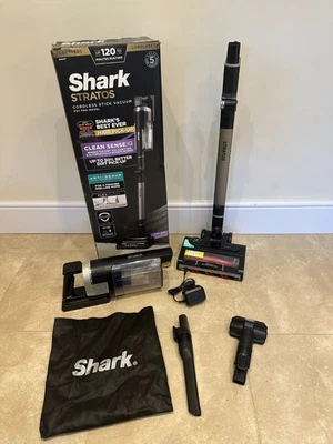 Shark Stratos Pro Anti Hair Wrap Pet Cordless Vacuum Cleaner Excellent condition - Image 1 of 4