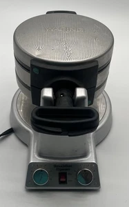 Waring Pro Belgium Waffle Maker WMR300 Rotating Restaurant Style Tested Works - Picture 1 of 8