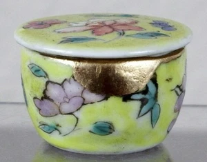 Antigua caja miniatura redonda de porcelana china con Kintsugi - Imagen 1 de 5