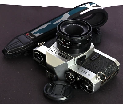 RevueFlex 2000 CL Chrome Mechanical 35mm Film SLR c/w Tessar 50mm f/2.8 Lens Kit - Image 1 of 4