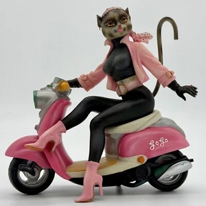 Collectable Margaret Le Van Pink Scooter Figurine Go-Go Retro Alley Cat - Picture 1 of 14