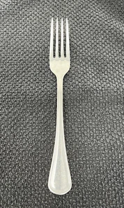 Oneida BARCELONA Dinner Fork 8 1/4"  Stainless Flatware - Picture 1 of 5