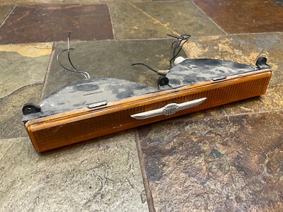 Luz de estacionamiento derecha ámbar Cadillac Fleetwood Brougham 1980-1989 Foto 1 de 4