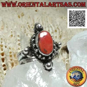 Anello in Argento 925‰ corallo antico ovale con tris di palline e intreccio - Foto 1 di 6