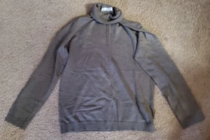 Youth Boys Zara Long Sleeve Solid Geen Turtleneck Sweater - Sz 14 - Picture 1 of 3