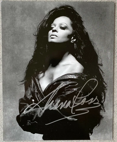 The Supremes Diana Ross Signed In-Person 8x10 B&W Photo - Limited Ed. #463/500 Cover