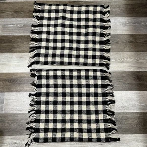 2 Bee & Willow Kissenbezüge 20" Grob Karo Fransen Schwarz Weiß Kariert In einwandfreiem Zustand - Bild 1 von 10