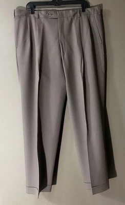Pantalones de vestir rectos de lana con puños plisados Burberry para hombre color topo talla 40x30 oficina Foto 1 de 4