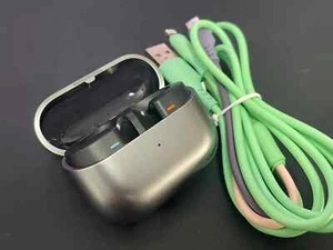 Original Samsung Galaxy Buds3 R530 (Not Buds3 PRO) Earbuds Charging Case - Picture 1 of 5