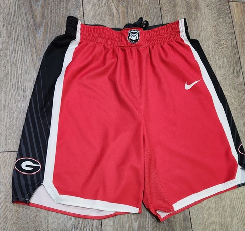 Nike UGA Georgia Bulldogs Team Men's Large Basketball Short CQ4300 Red Cover