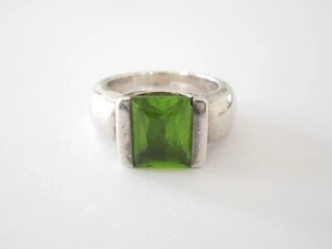 Anello argento testato pietra colorata verde danneggiato timbro illeggibile 14,3 g/gr.56 - Foto 1 di 11