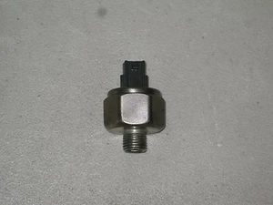92 93 94 95 Toyota 4Runner PickUp P/U T100 Truck 3.0L V6 6-Cyl. Knock Sensor OEM - Picture 1 of 1