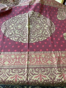 Vintage 1990's Wilton Court Tablecloth with  7 Napkins Bordeaux 82" x62" - Picture 1 of 6