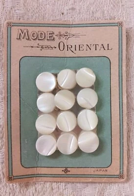 Mode Oriental Antique Vtg 12 White Mother of Pearl Shell Shank Buttons on Card - Image 1 of 4