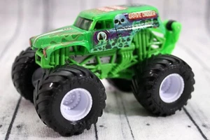 Monster Jam 1:64 Grave Digger Shear Madness Series 17 Wheelie Bar See Thru Green - Bild 1 von 11
