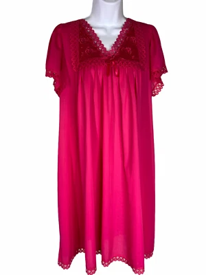 Camisón Kelly Reed Vintage Rosa Oscuro Manga Corta Para Mujer Talla Pequeña* Foto 1 de 4