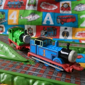 Ertl Rare Thomas & Percy U Coupling Versionen Thomas The Tank Engine Vintage 2001 - Bild 1 von 18